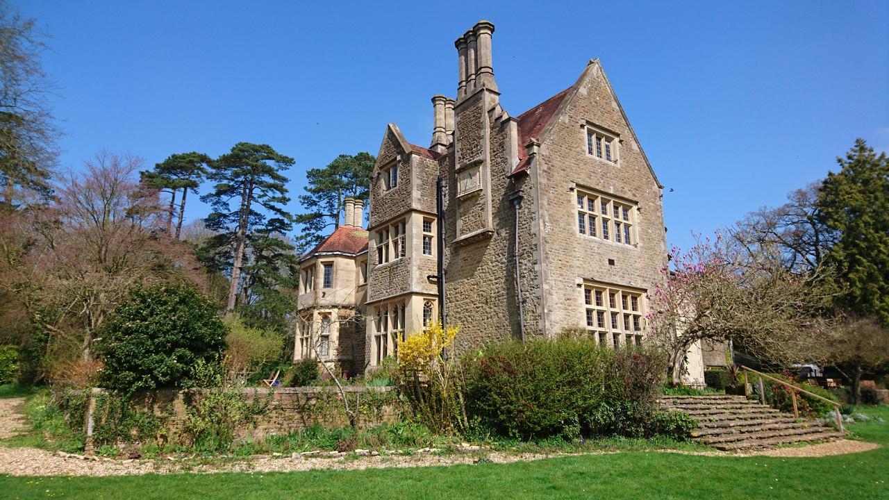 Cleeve House Bed & Breakfast Melksham Exterior photo
